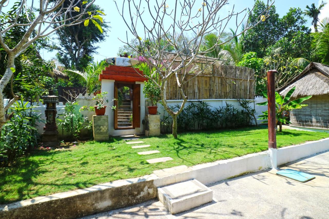 Sunjaya Kubu Guesthouse レンボンガン島 エクステリア 写真