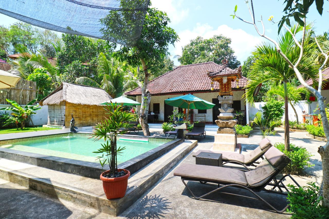 Sunjaya Kubu Guesthouse レンボンガン島 エクステリア 写真