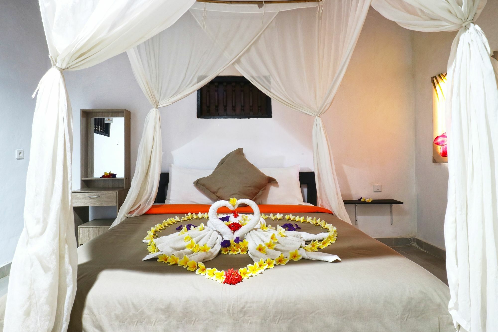 Sunjaya Kubu Guesthouse レンボンガン島 エクステリア 写真